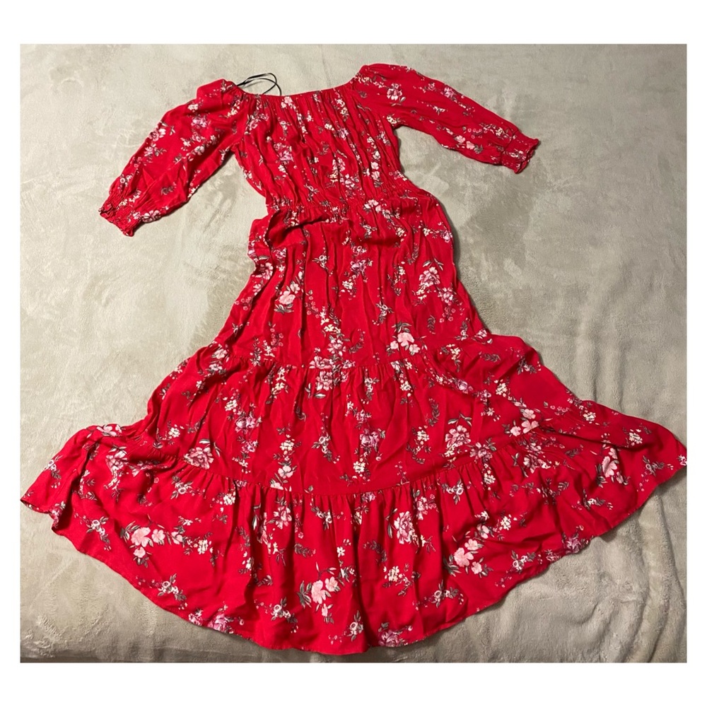 NWOT H&M Red/Pink Floral Midi Dress